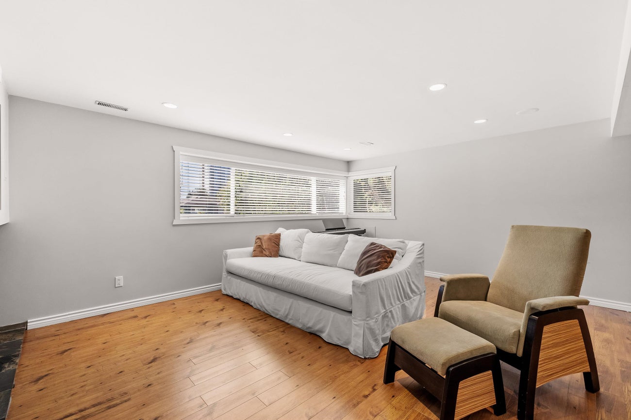 525 Appian Way - Coquitlam West Single Family Residence for Sale, 3 Bedrooms (R3030684) #21