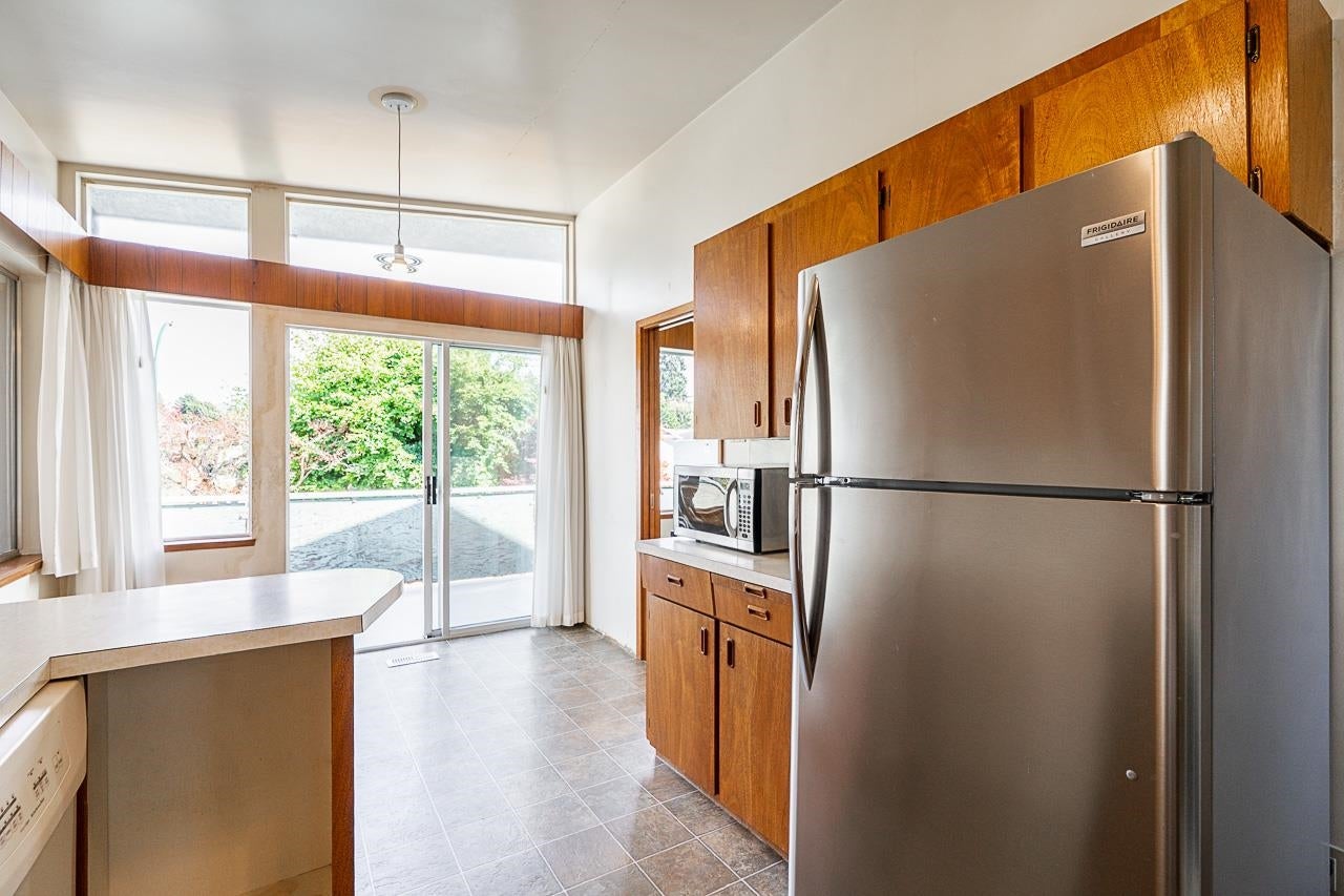 6808 Yeovil Place - Montecito Single Family Residence for Sale, 4 Bedrooms (R3030776) #11