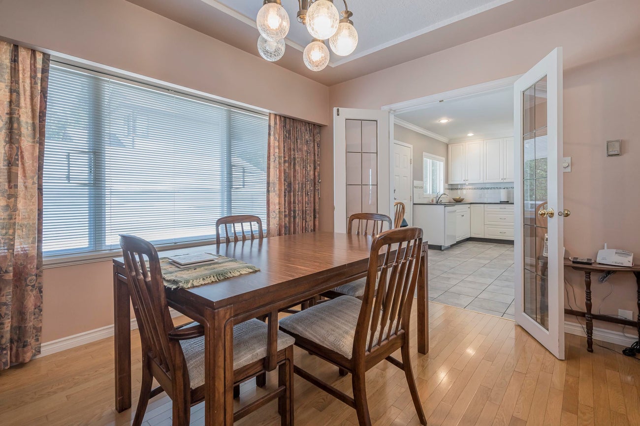 541 Cochrane Avenue - Coquitlam West Single Family Residence for Sale, 5 Bedrooms (R3031817) #13