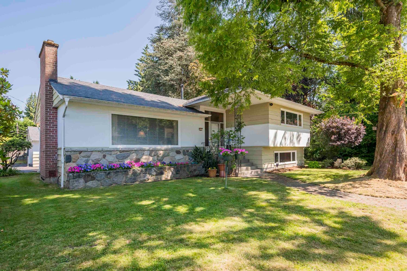 541 Cochrane Avenue - Coquitlam West Single Family Residence for Sale, 5 Bedrooms (R3031817) #2