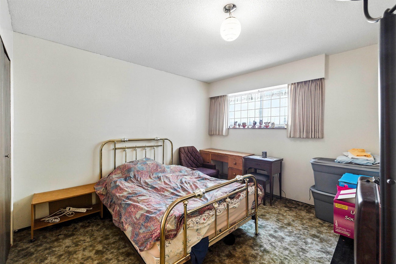 1362 Phillips Avenue - Simon Fraser Univer. Single Family Residence for Sale, 6 Bedrooms (R3031916) #13