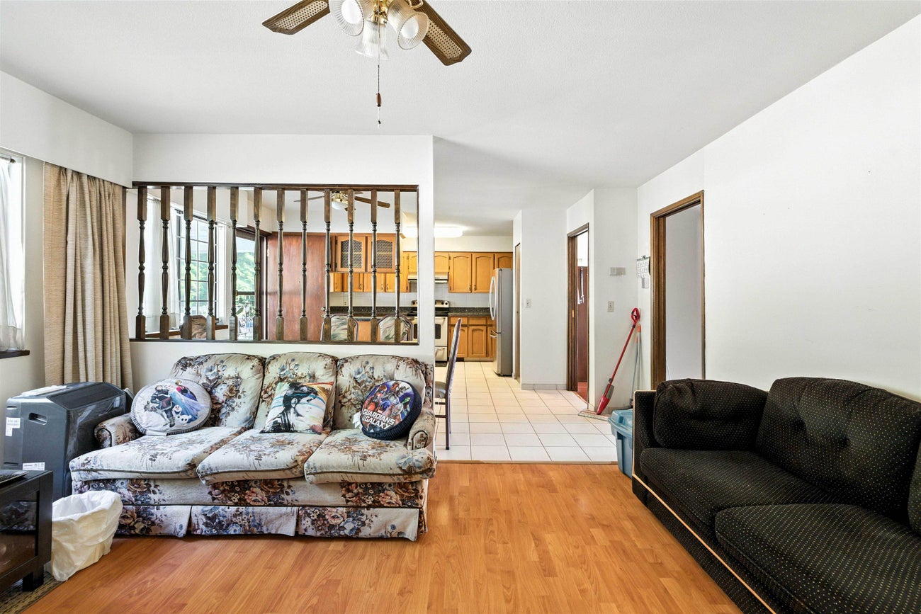 1362 Phillips Avenue - Simon Fraser Univer. Single Family Residence for Sale, 6 Bedrooms (R3031916) #22