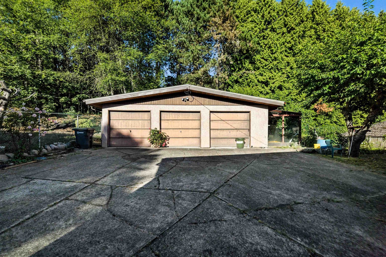 1362 Phillips Avenue - Simon Fraser Univer. Single Family Residence for Sale, 6 Bedrooms (R3031916) #31