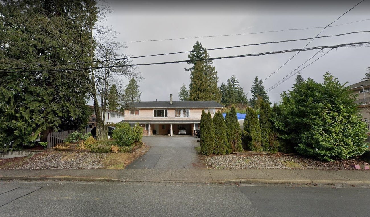 727 729 Smith Avenue - Coquitlam West Single Family Residence for Sale, 6 Bedrooms (R3031972) #1