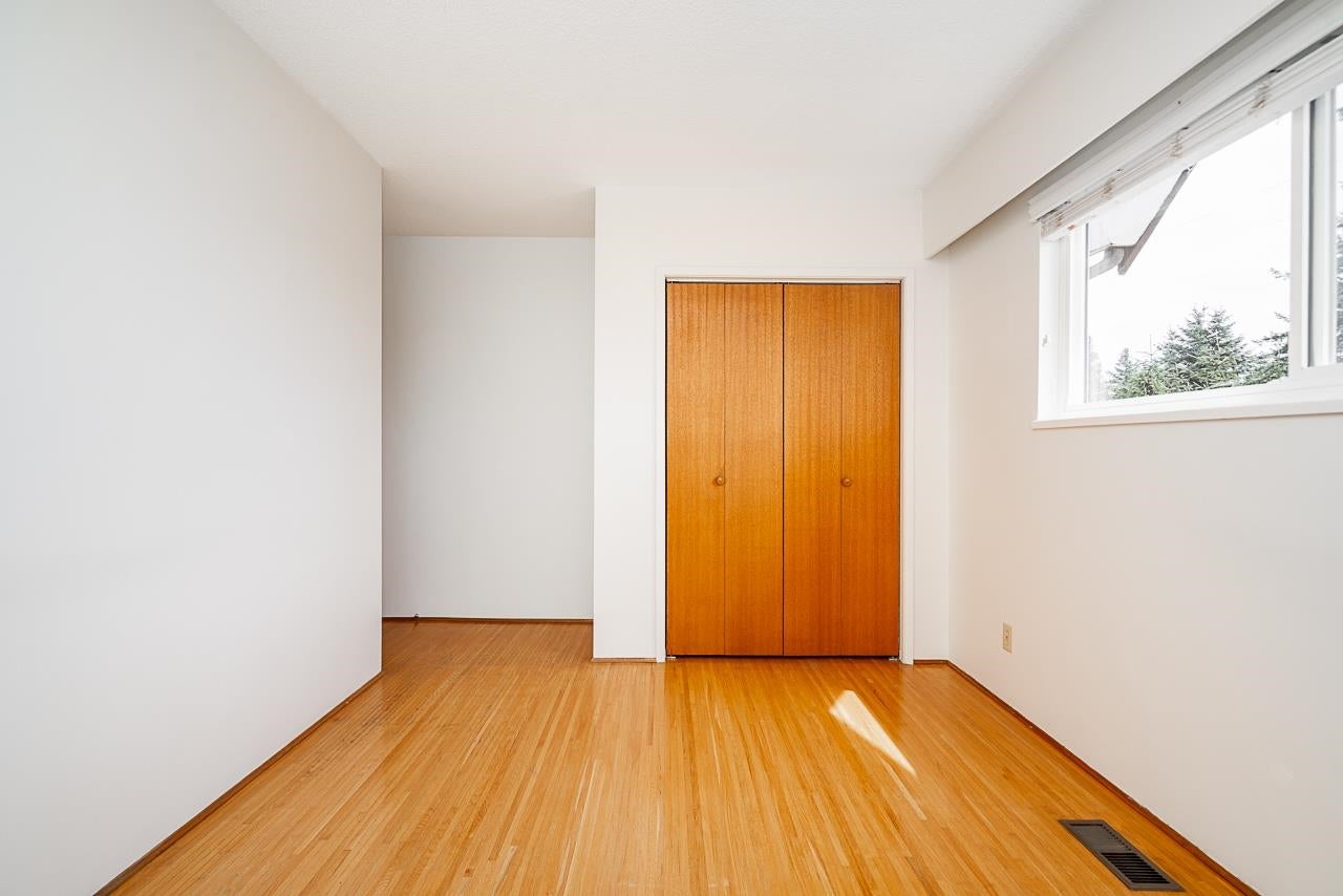 663 Shaw Avenue - Coquitlam West Single Family Residence for Sale, 4 Bedrooms (R3031993) #13