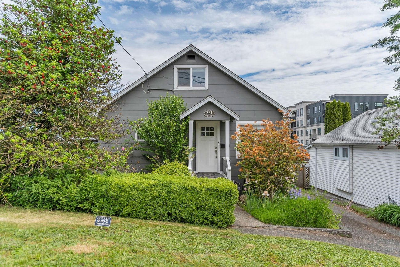 221 Lebleu Street - Maillardville Single Family Residence for Sale, 3 Bedrooms (R3032249) #2