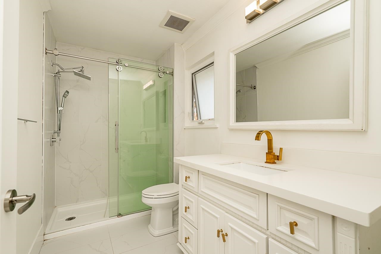 2246 Sicamous Avenue - Coquitlam East Single Family Residence for Sale, 3 Bedrooms (R3032302) #31