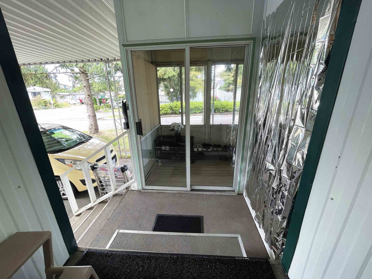 93 - 201 Cayer Street - Maillardville Manufactured Home for Sale, 3 Bedrooms (R3032374) #10