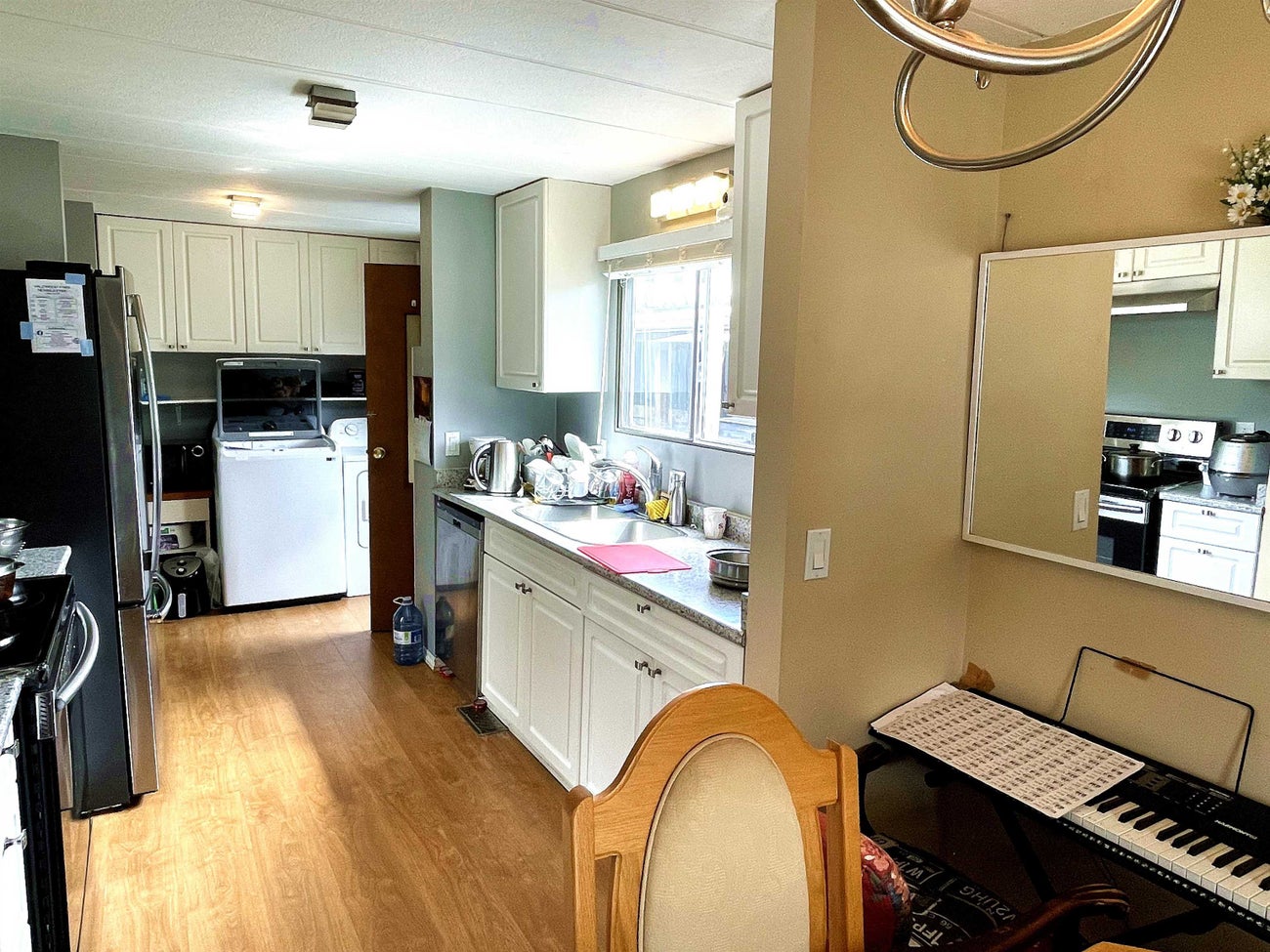 93 - 201 Cayer Street - Maillardville Manufactured Home for Sale, 3 Bedrooms (R3032374) #12