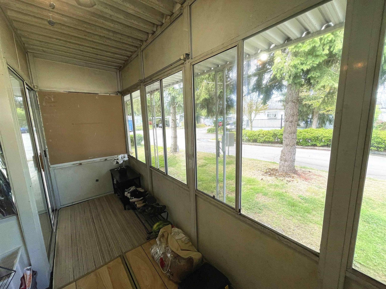 93 - 201 Cayer Street - Maillardville Manufactured Home for Sale, 3 Bedrooms (R3032374) #13