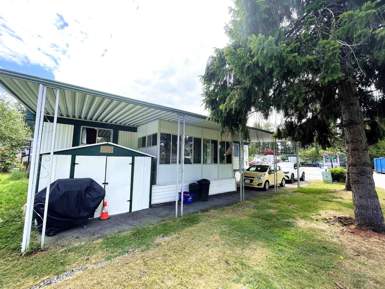 93 - 201 Cayer Street - Maillardville Manufactured Home for Sale, 3 Bedrooms (R3032374) #23