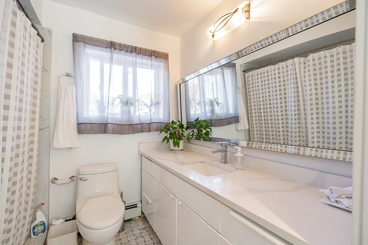 8240 Manson Drive - Government Road Single Family Residence for Sale, 5 Bedrooms (R3032621)# - 13