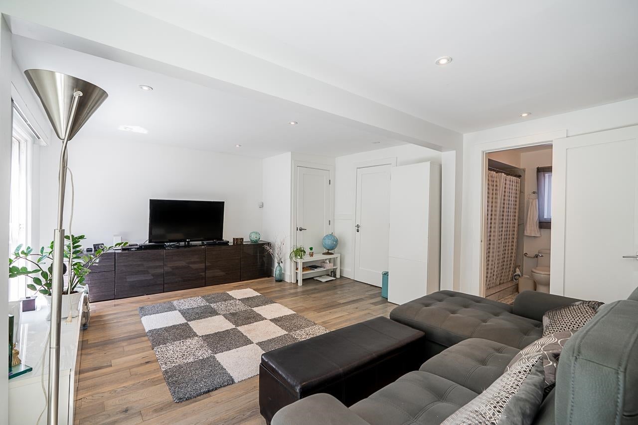 8240 Manson Drive - Government Road Single Family Residence for Sale, 5 Bedrooms (R3032621)# - 7