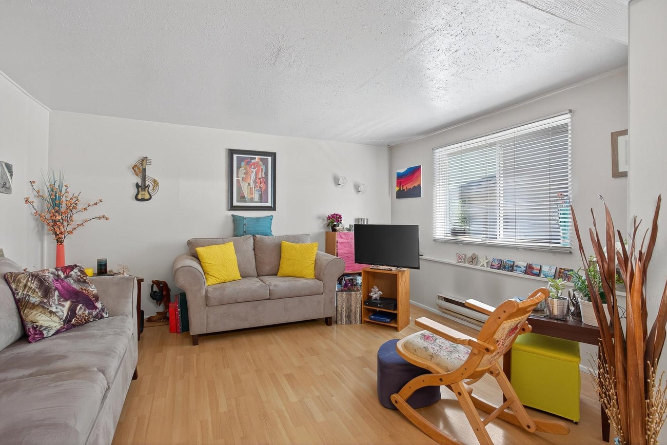 226 Nelson Street - Maillardville Single Family Residence for Sale, 3 Bedrooms (R3032871) #10