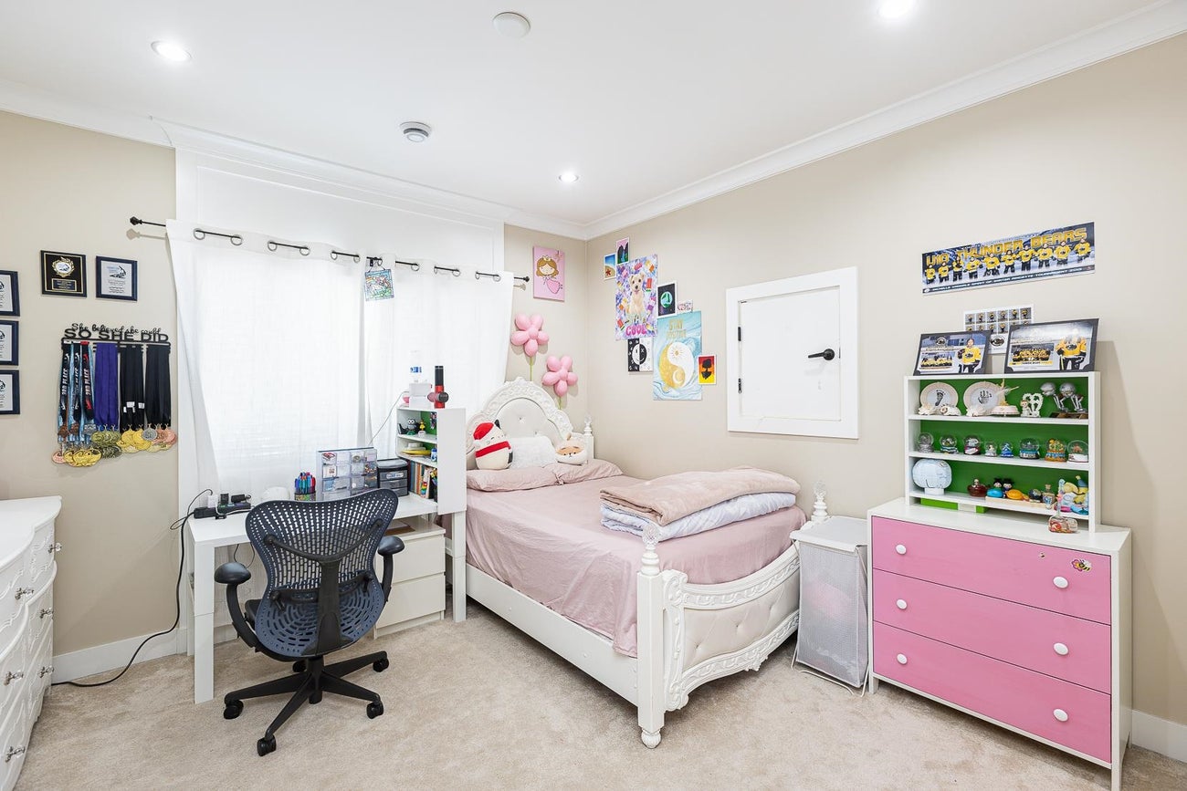 710 Roderick Avenue - Coquitlam West Single Family Residence for Sale, 9 Bedrooms (R3032974)# - 28