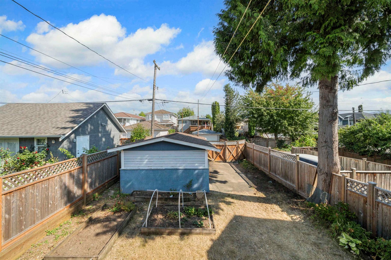 4139 Pandora Street - Vancouver Heights Single Family Residence for Sale, 3 Bedrooms (R3033301) #23
