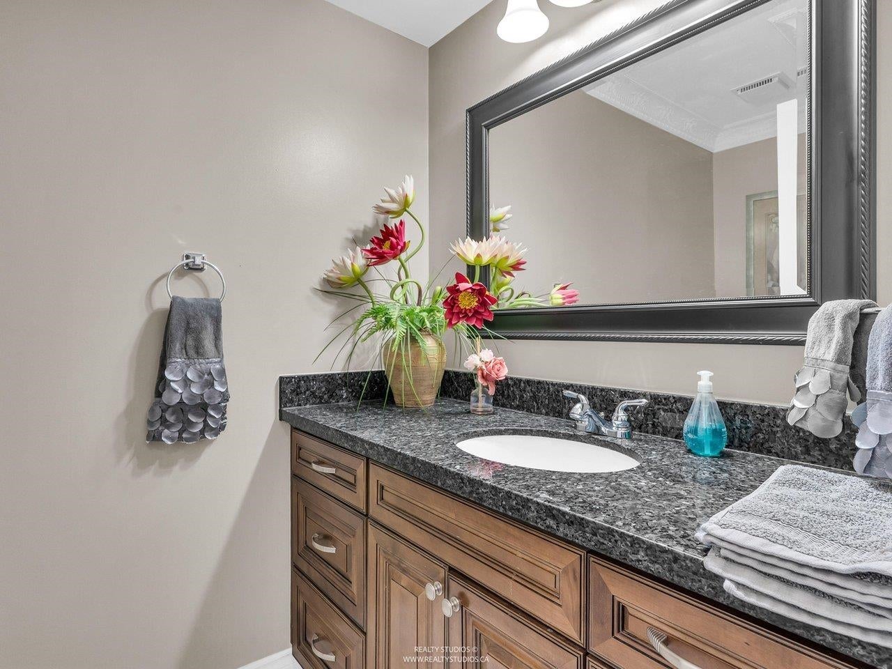 1028 Dansey Avenue - Central Coquitlam Single Family Residence for Sale, 7 Bedrooms (R3033433) #11