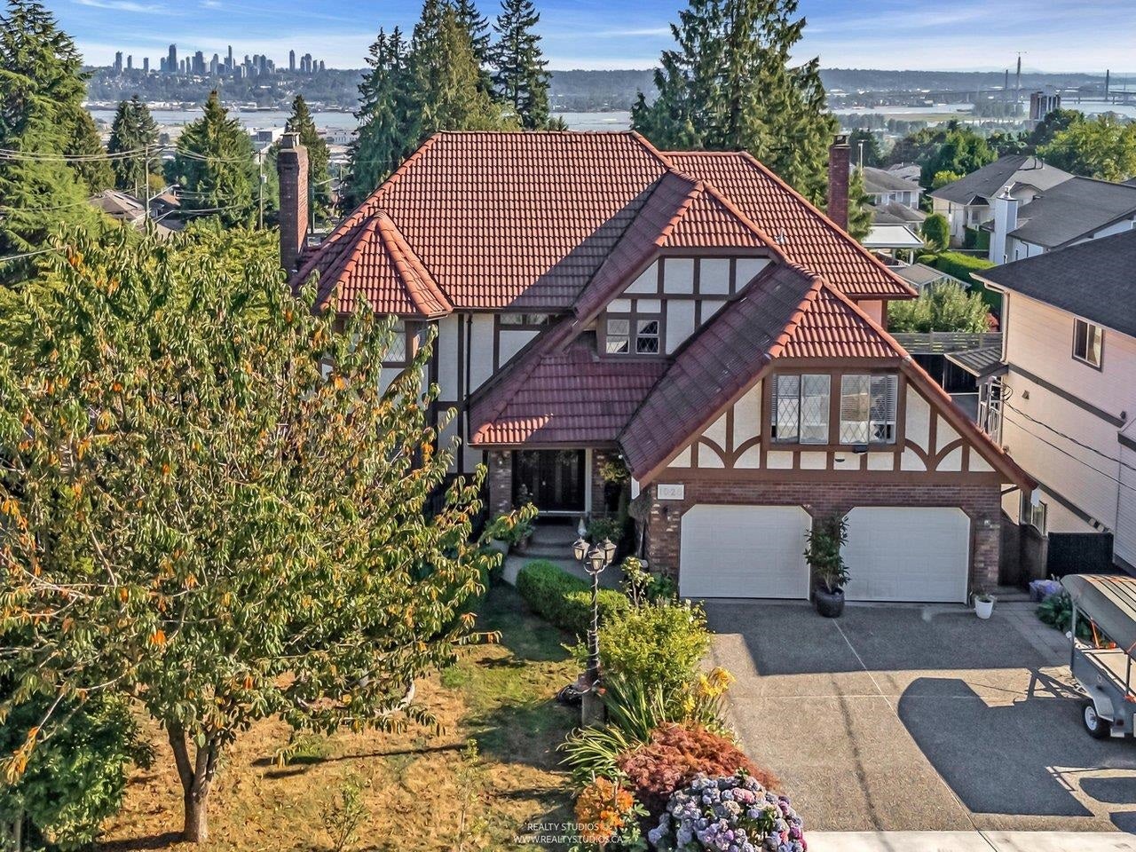 1028 Dansey Avenue - Central Coquitlam Single Family Residence for Sale, 7 Bedrooms (R3033433) #2