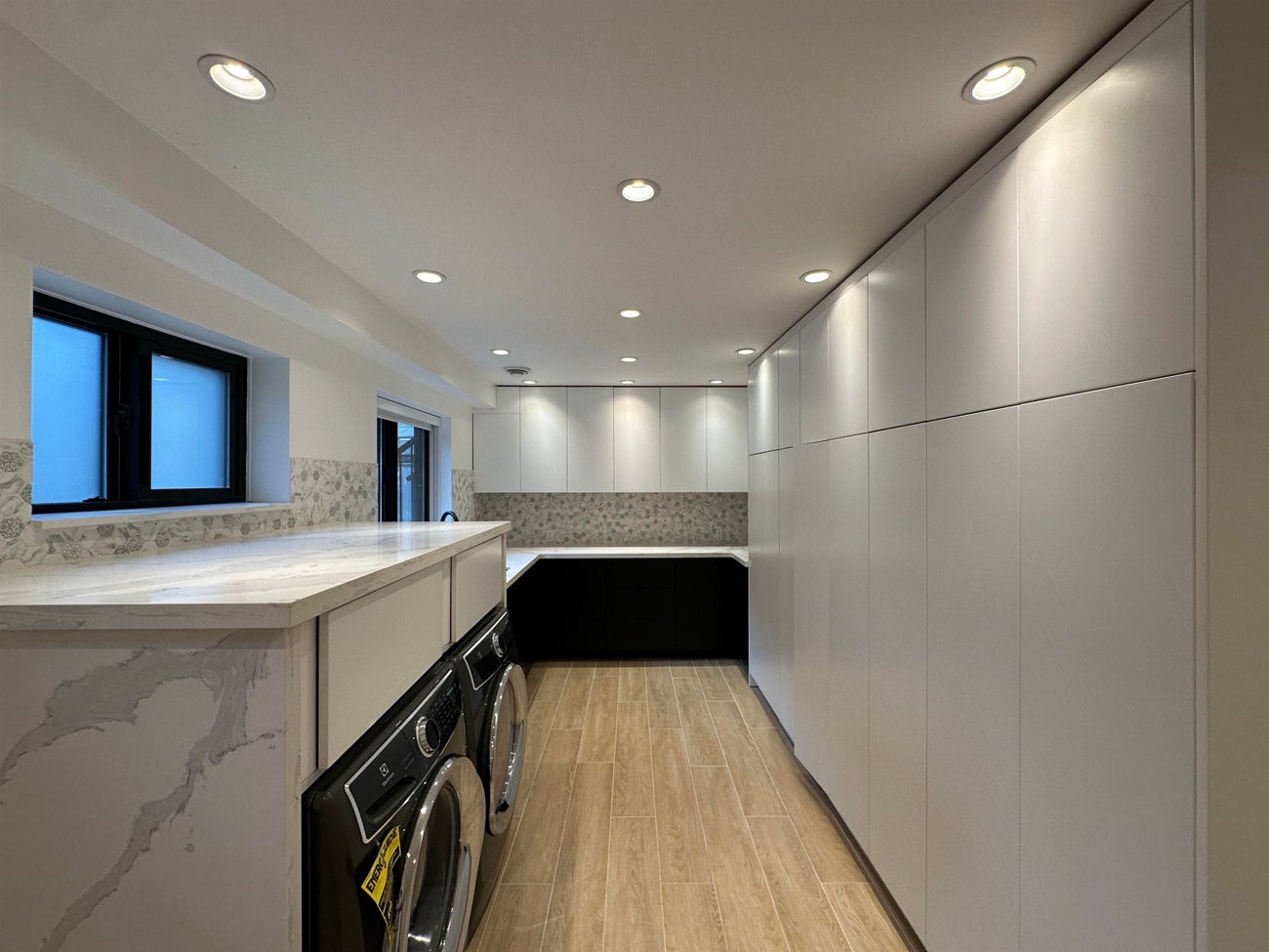 8258 Burnlake Drive - Government Road Single Family Residence for Sale, 4 Bedrooms (R3033653)# - 12