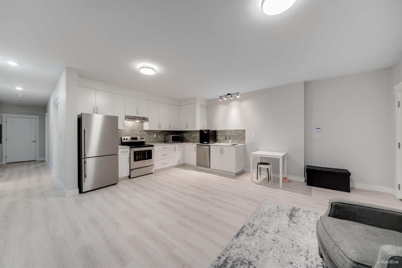 656 Blue Mountain Street - Coquitlam West Single Family Residence for Sale, 7 Bedrooms (R3034067)# - 29