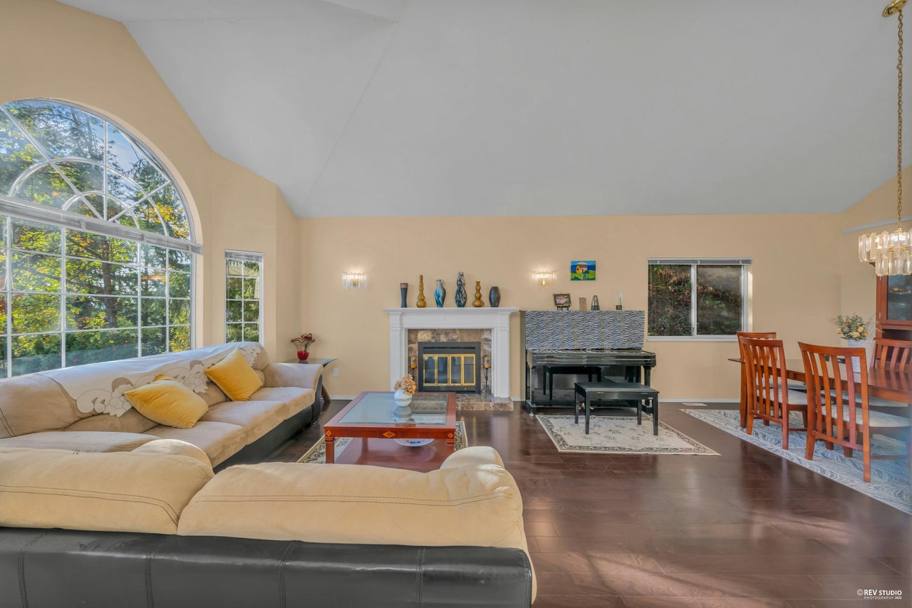 2233 Monashee Court - Coquitlam East single-family-residence for Sale, 6 Bedrooms (R3034117)# - 21