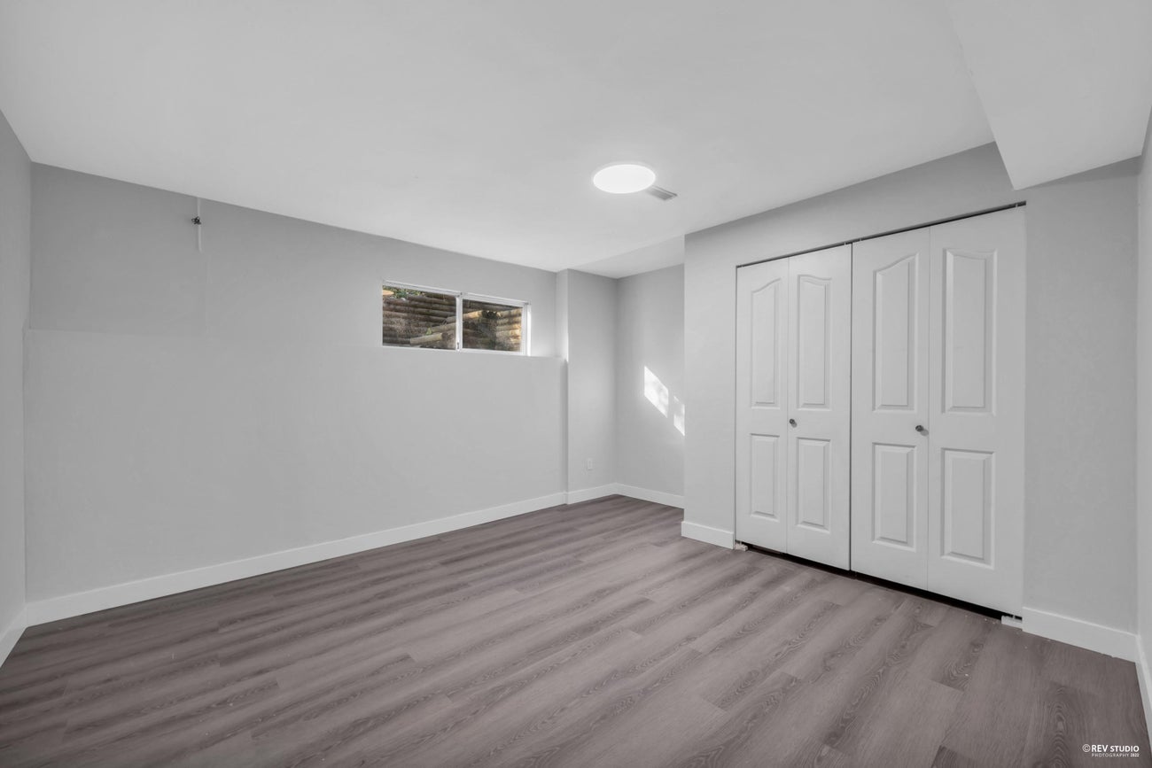 2233 Monashee Court - Coquitlam East Single Family Residence for Sale, 6 Bedrooms (R3034117) #24
