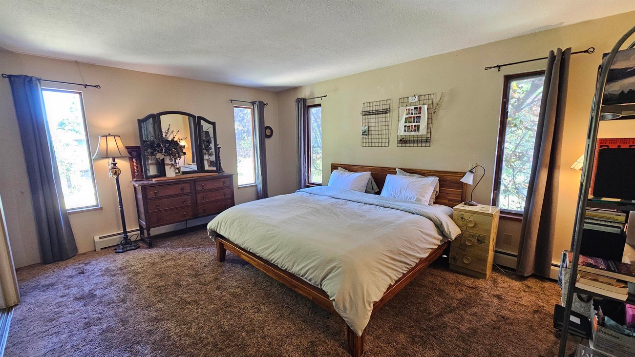 607 Chapman Avenue - Coquitlam West Single Family Residence for Sale, 4 Bedrooms (R3034384) #12