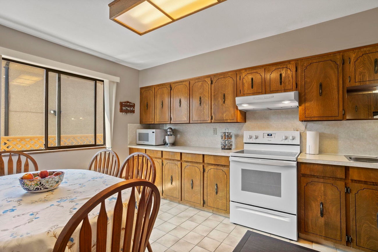 7321 Union Street - Simon Fraser Univer. Single Family Residence for Sale, 3 Bedrooms (R3034791) #23