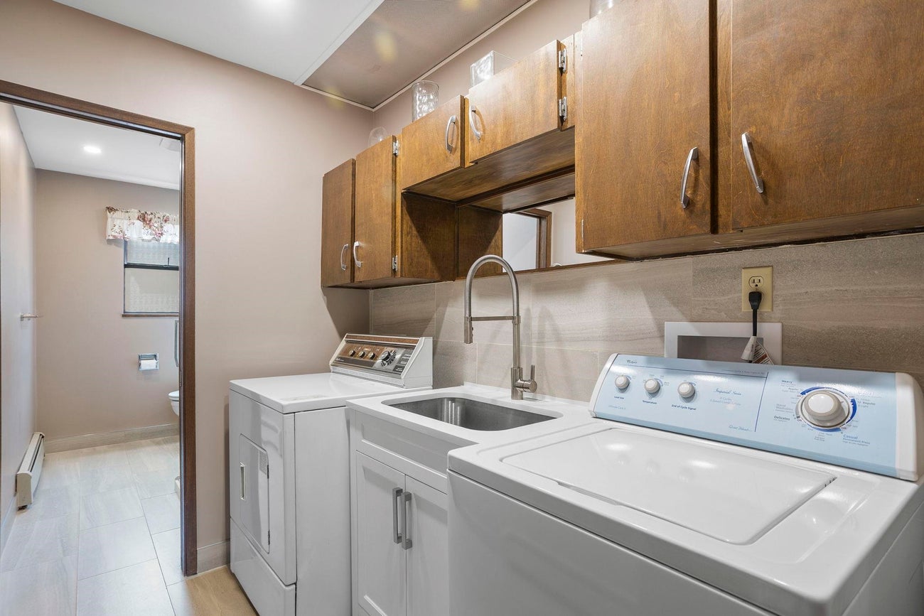 7321 Union Street - Simon Fraser Univer. Single Family Residence for Sale, 3 Bedrooms (R3034791) #27