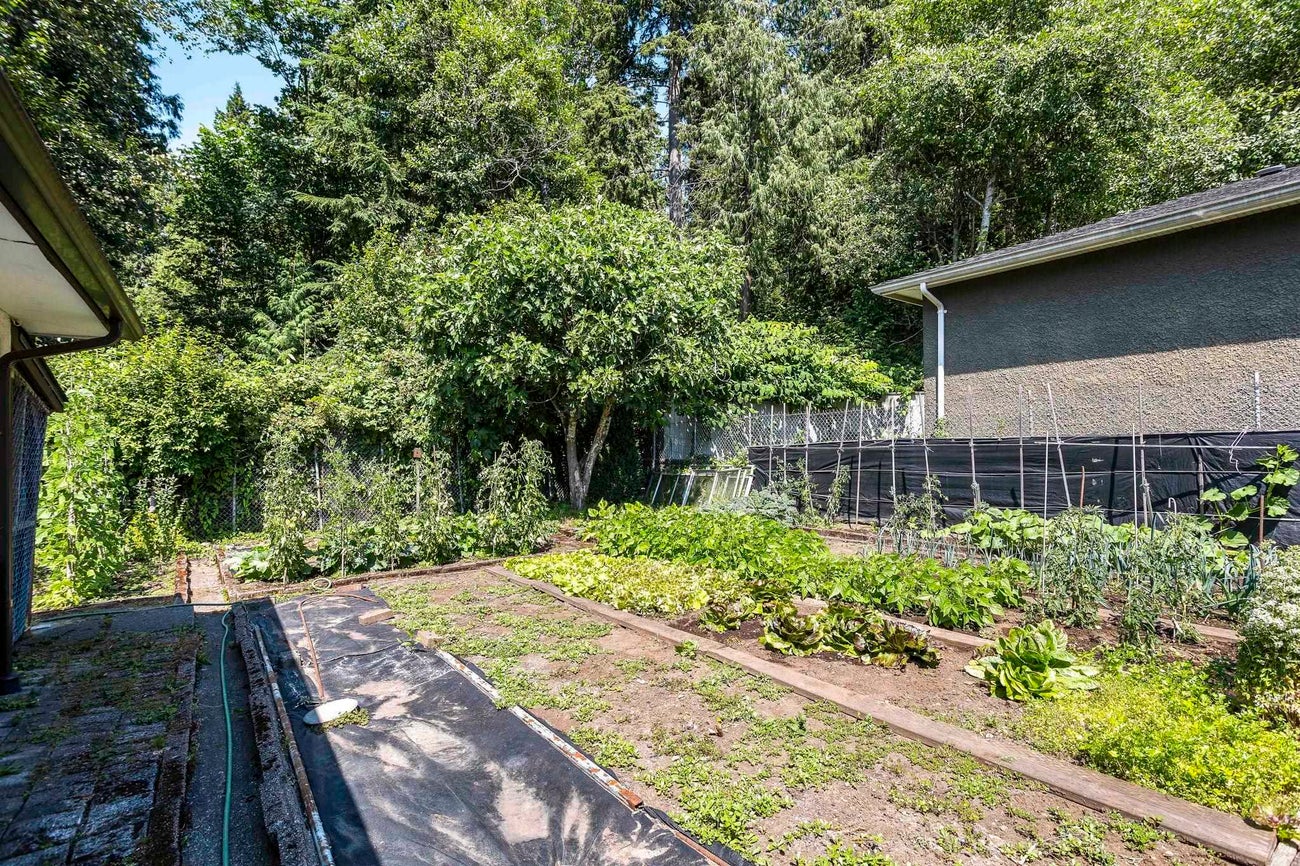 7321 Union Street - Simon Fraser Univer. Single Family Residence for Sale, 3 Bedrooms (R3034791) #32