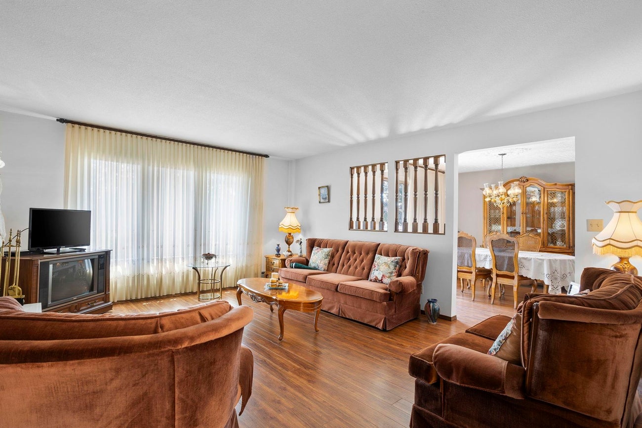 7321 Union Street - Simon Fraser Univer. Single Family Residence for Sale, 3 Bedrooms (R3034791) #4