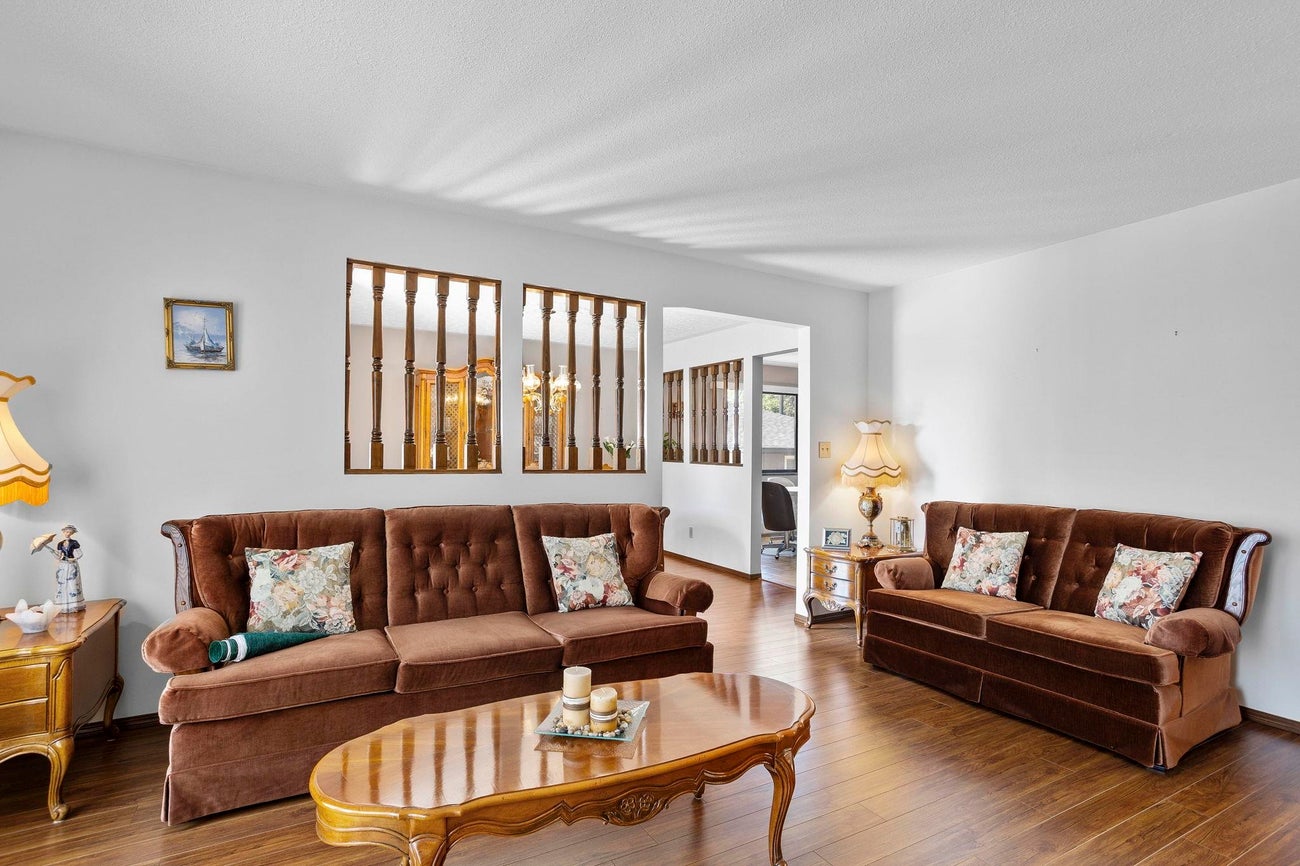 7321 Union Street - Simon Fraser Univer. Single Family Residence for Sale, 3 Bedrooms (R3034791) #6