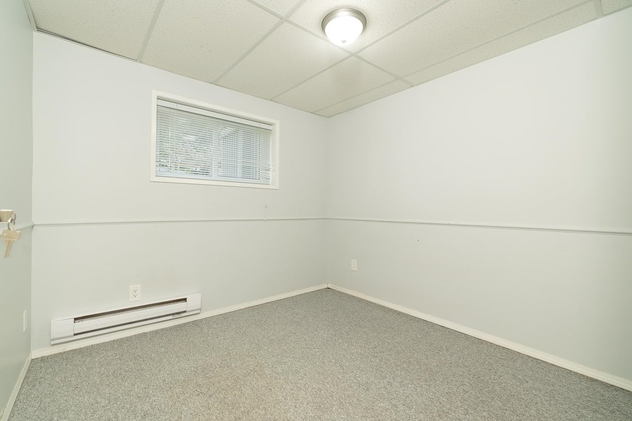699 Duval Court - Central Coquitlam Single Family Residence for Sale, 6 Bedrooms (R3034995) #15