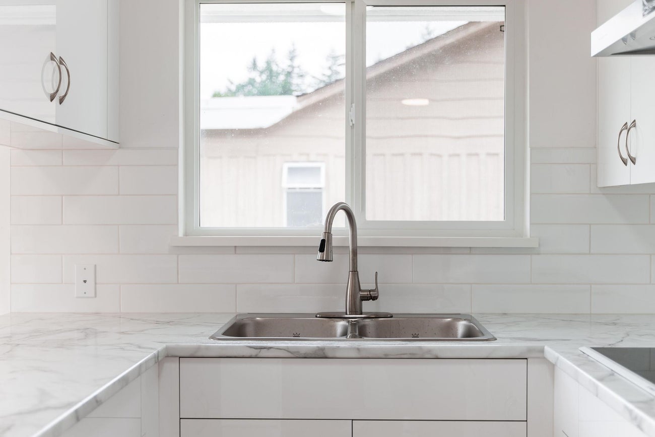 1410 Dansey Avenue - Central Coquitlam Single Family Residence for Sale, 4 Bedrooms (R3035020)# - 12