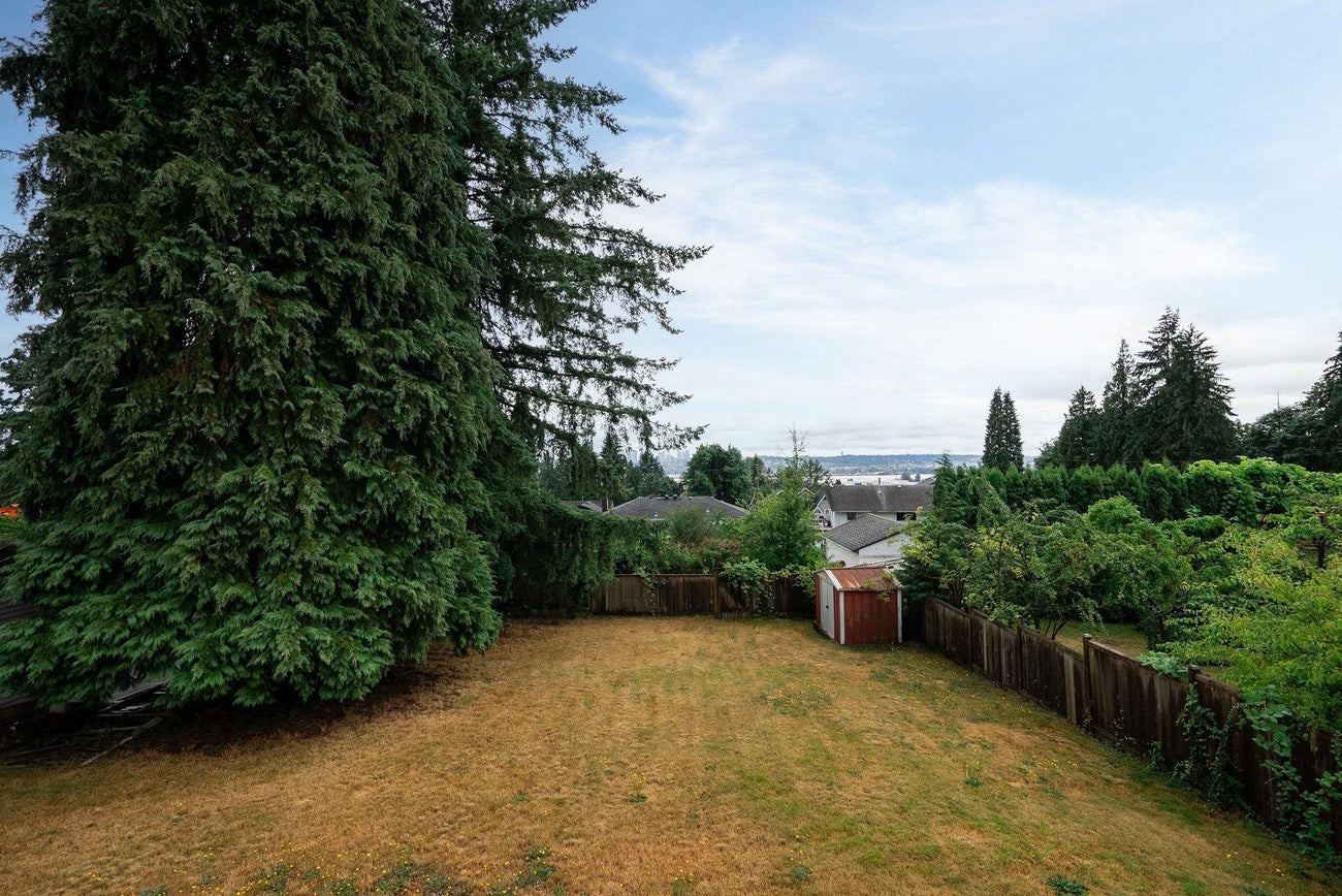 1410 Dansey Avenue - Central Coquitlam Single Family Residence for Sale, 4 Bedrooms (R3035020)# - 20