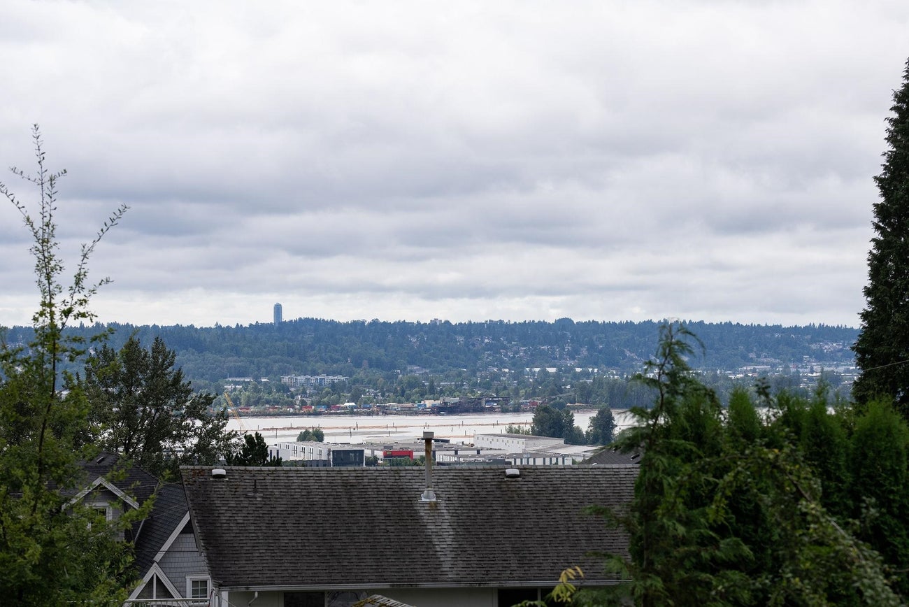 1410 Dansey Avenue - Central Coquitlam Single Family Residence for Sale, 4 Bedrooms (R3035020)# - 21