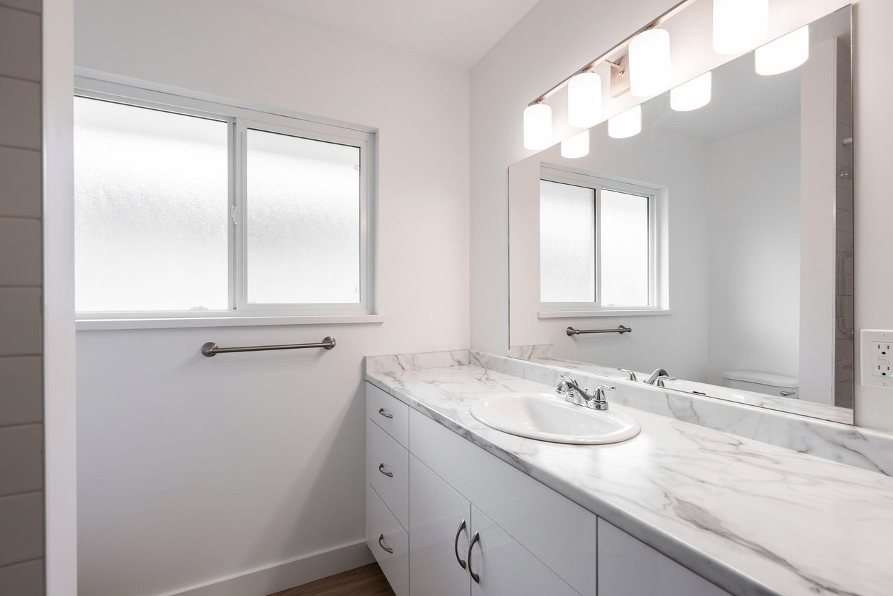 1410 Dansey Avenue - Central Coquitlam Single Family Residence for Sale, 4 Bedrooms (R3035020)# - 24