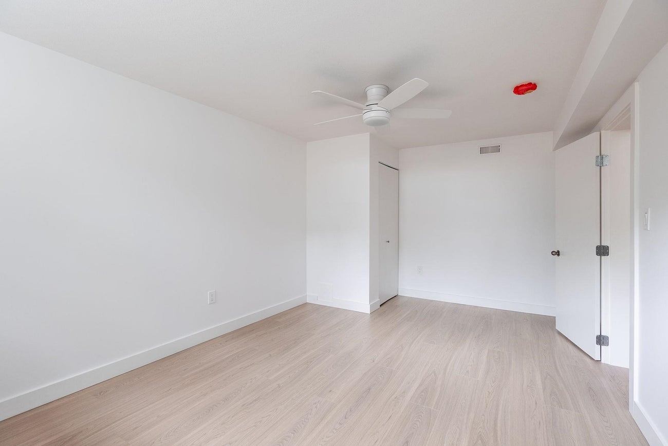 1410 Dansey Avenue - Central Coquitlam Single Family Residence for Sale, 4 Bedrooms (R3035020)# - 36