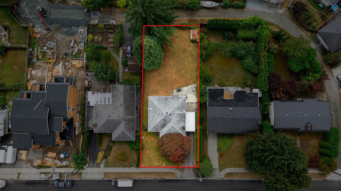 1410 Dansey Avenue - Central Coquitlam Single Family Residence for Sale, 4 Bedrooms (R3035020)# - 40