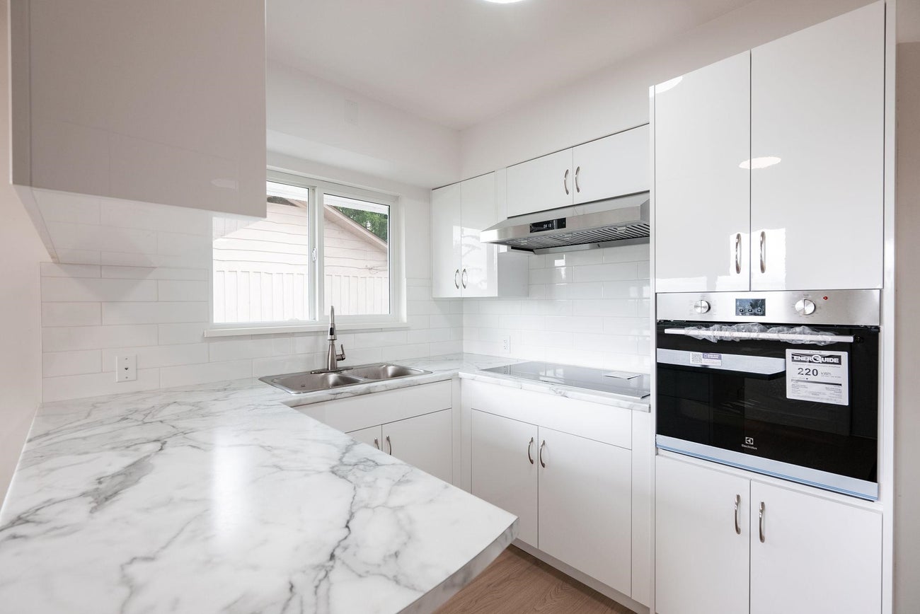 1410 Dansey Avenue - Central Coquitlam Single Family Residence for Sale, 4 Bedrooms (R3035020)# - 9