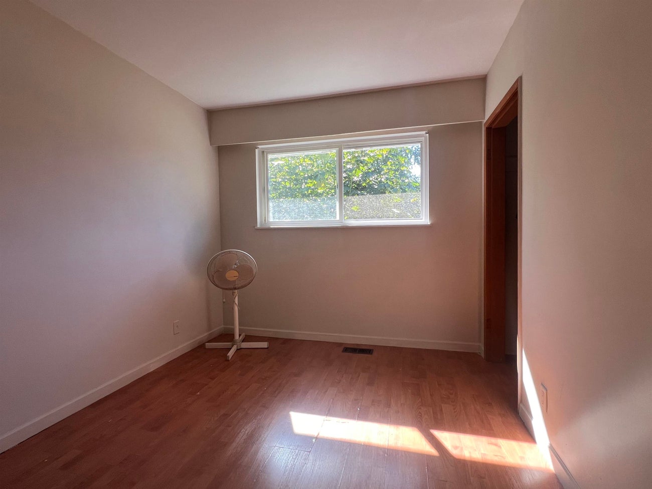 7566 Kraft Place - Government Road Single Family Residence for Sale, 5 Bedrooms (R3035041)# - 25