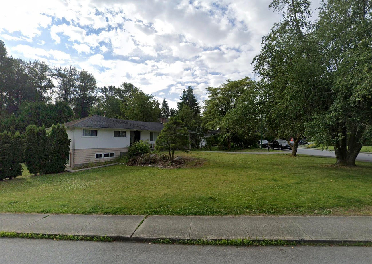 7566 Kraft Place - Government Road Single Family Residence for Sale, 5 Bedrooms (R3035041)# - 3