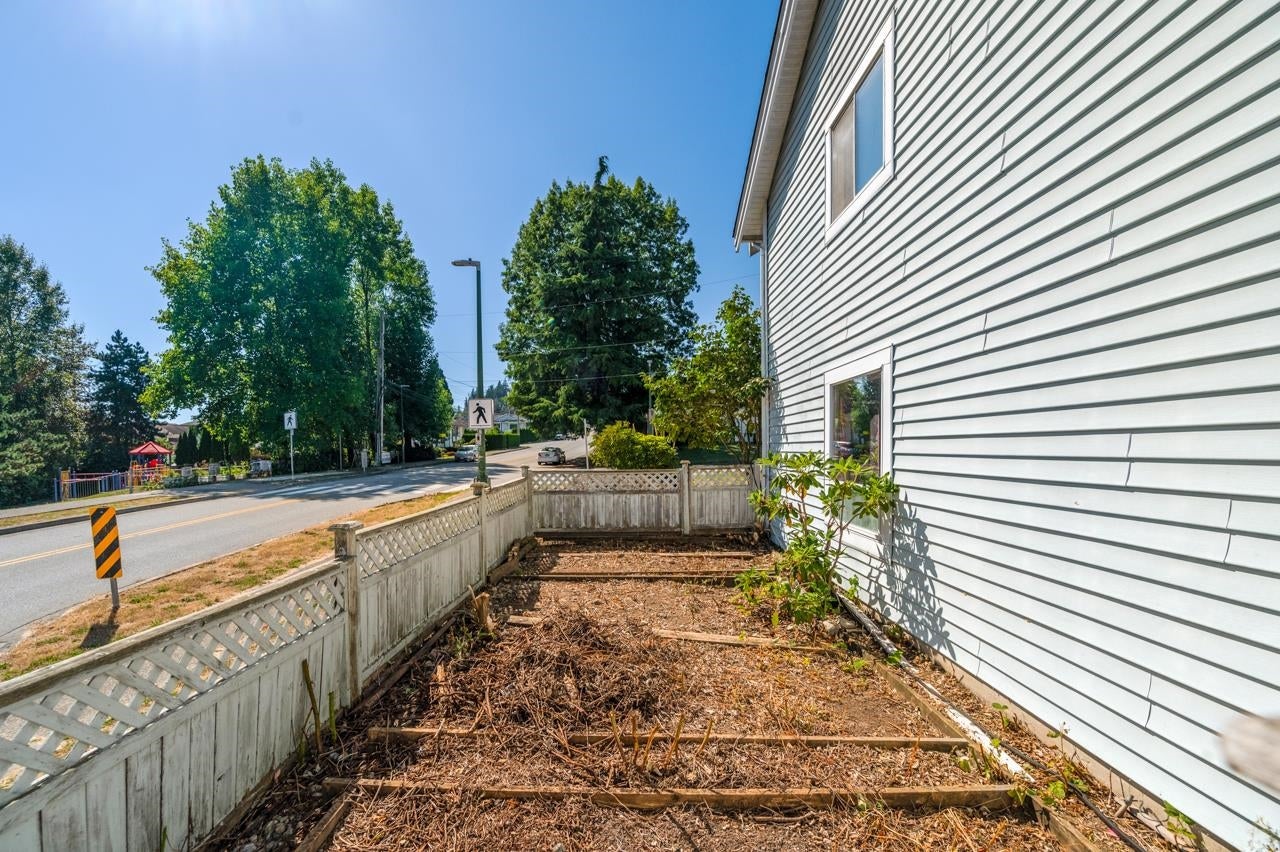 1281 Sherman Street - Canyon Springs Single Family Residence for Sale, 3 Bedrooms (R3036590)# - 25