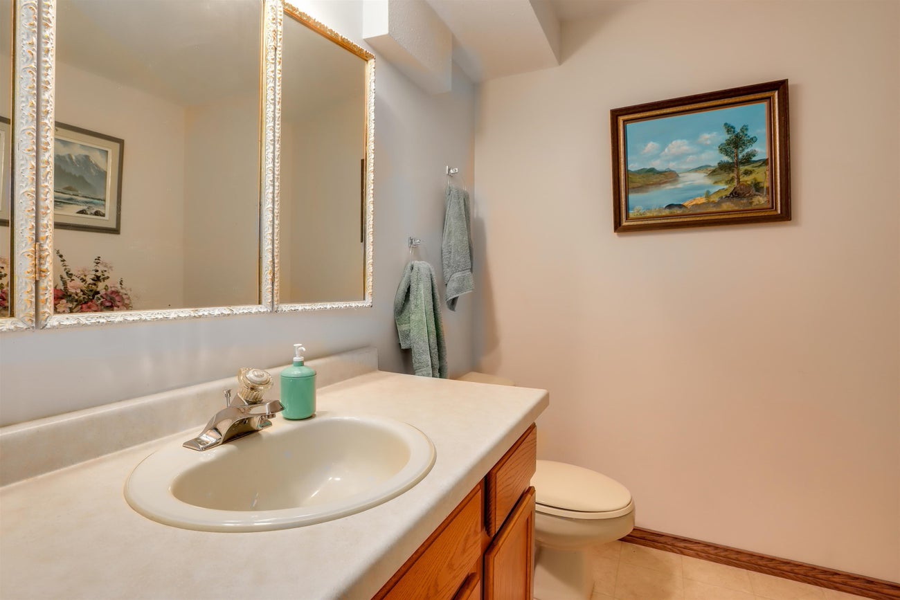 680 Florence Street - Coquitlam West Single Family Residence for Sale, 3 Bedrooms (R3036607) #15