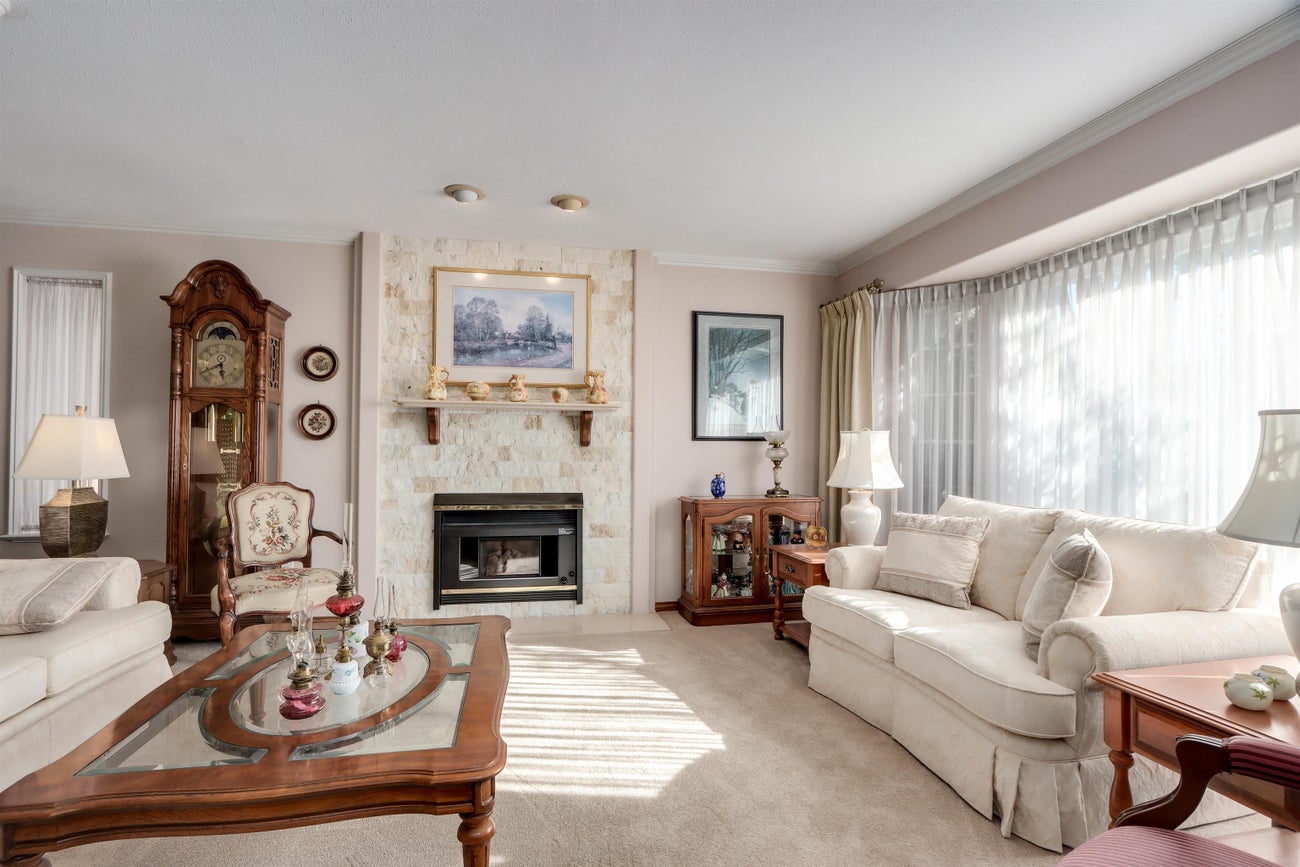 680 Florence Street - Coquitlam West Single Family Residence for Sale, 3 Bedrooms (R3036607) #4