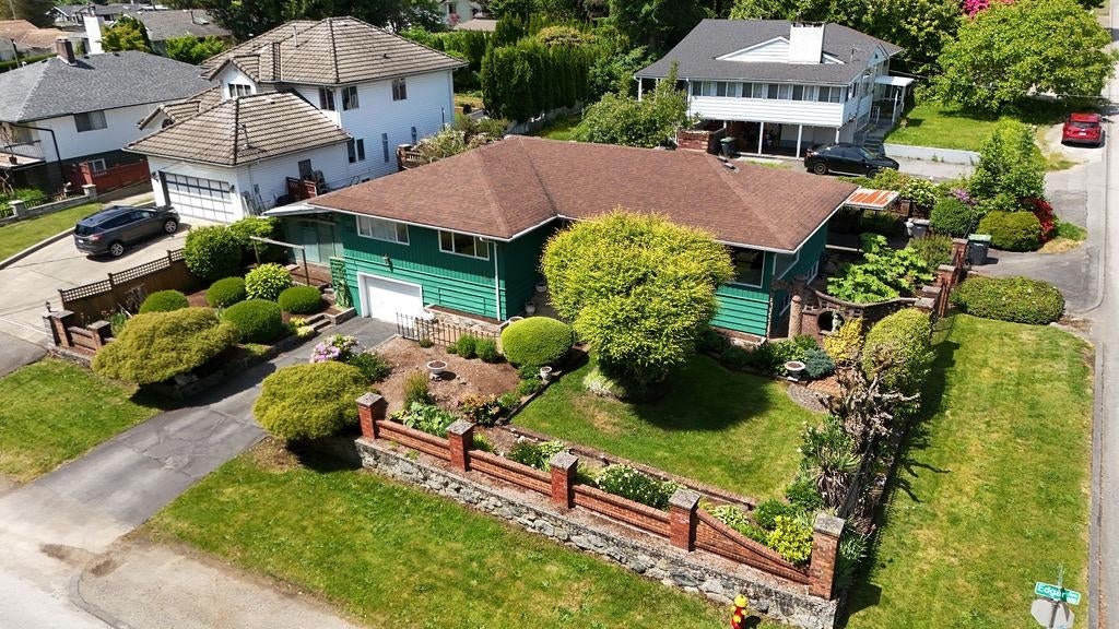 803 Edgar Avenue - Coquitlam West Single Family Residence for Sale, 4 Bedrooms (R3036737) #1