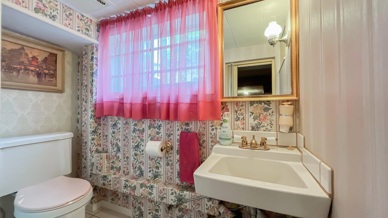 803 Edgar Avenue - Coquitlam West Single Family Residence for Sale, 4 Bedrooms (R3036737) #24