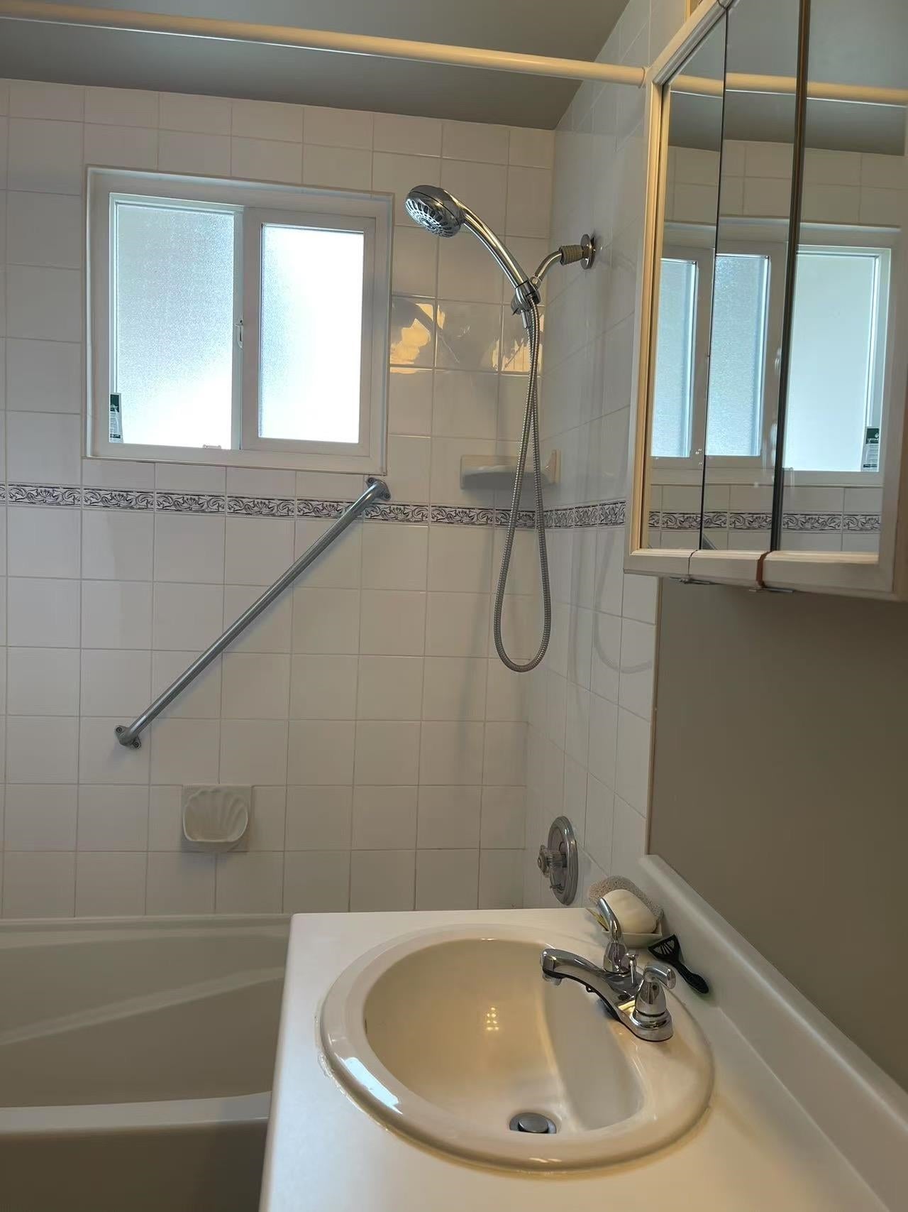 811 Roderick Avenue - Coquitlam West Single Family Residence for Sale, 2 Bedrooms (R3037059) #14