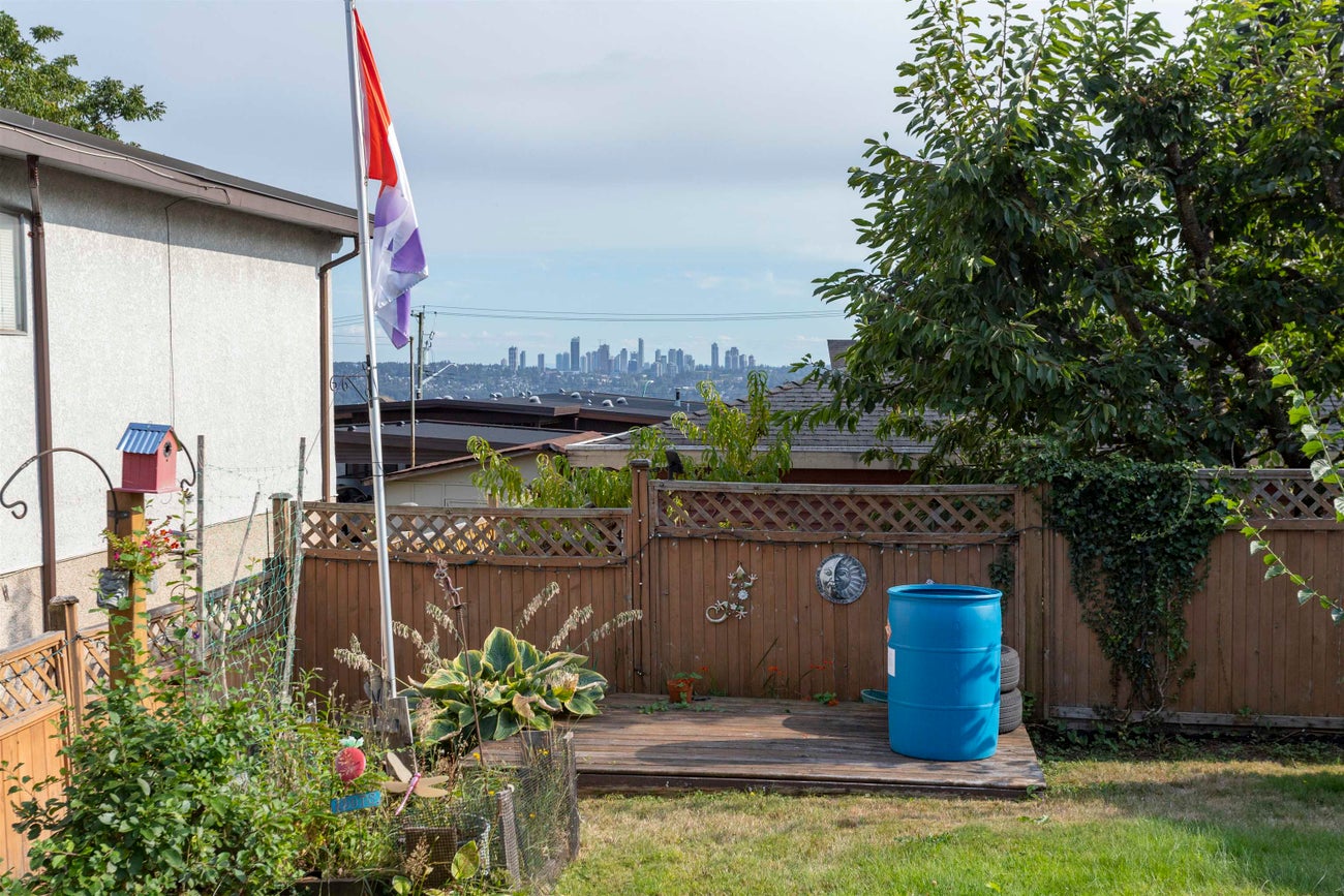 1036 Charland Avenue - Central Coquitlam Other for Sale, 6 Bedrooms (R3037676) #11