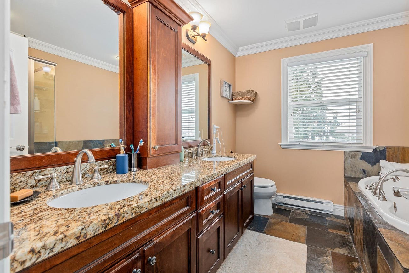 1122 Rochester Avenue - Maillardville Single Family Residence for Sale, 4 Bedrooms (R3037692) #19